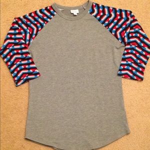 🐱 LuLaRoe Randy tee